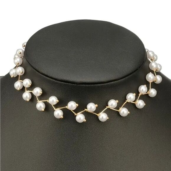 Bohemian Chic Faux Pearl Choker for Women Gold or Silver Tone - Picture 4 of 11